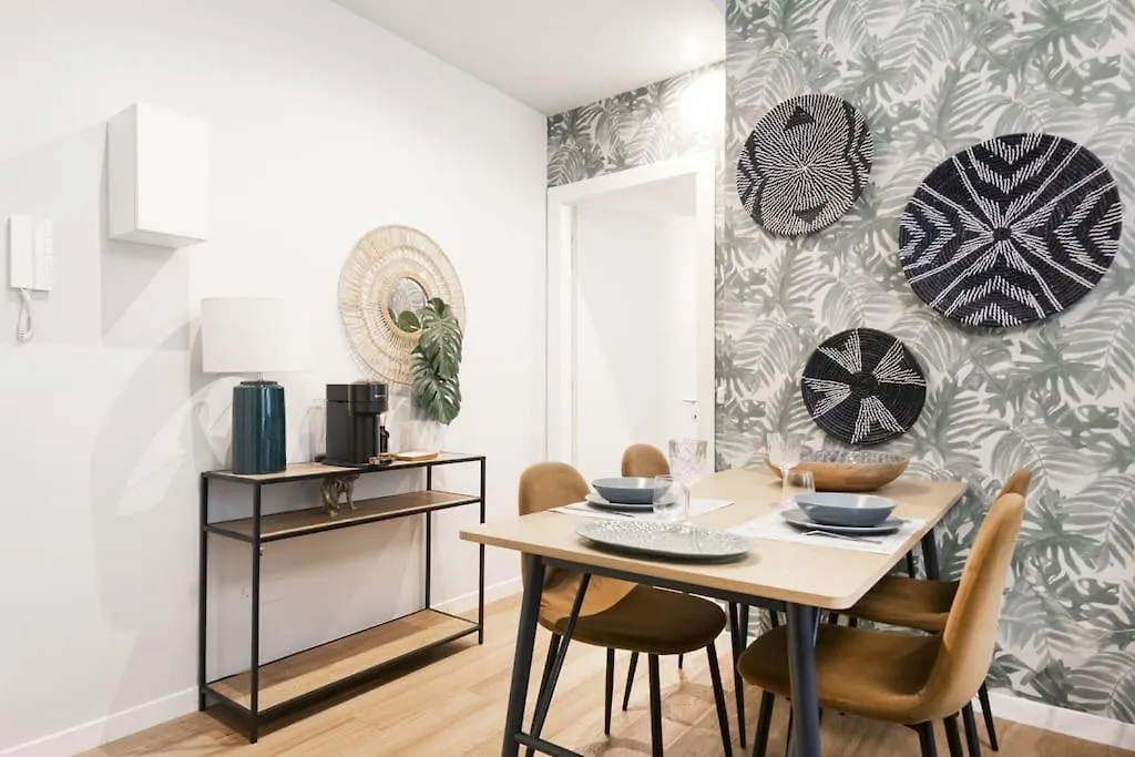 Easylife - Stunning Apartment In Repubblica 밀라노