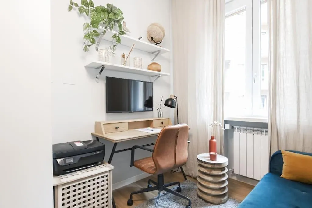 Easylife - Stunning Apartment In Repubblica 밀라노